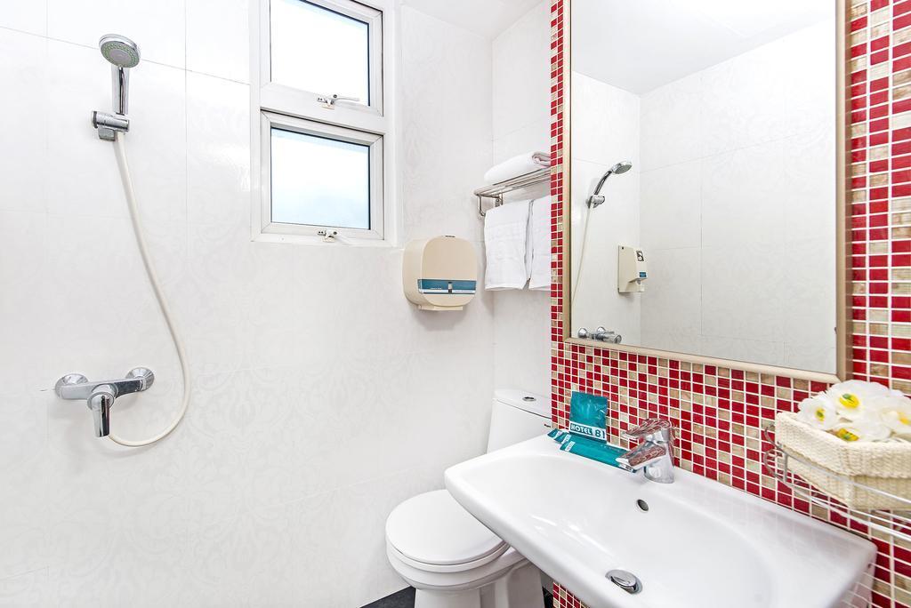 Hotel 81 Kovan Singapur Dış mekan fotoğraf